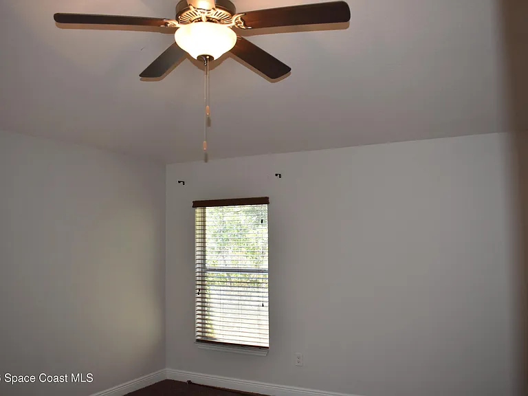 4063 Palladian Way — Photo 21