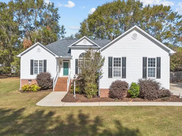 106 Jester Ct, Williamston, SC 29697