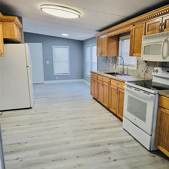 3622 Late Morning Cir — Photo 9