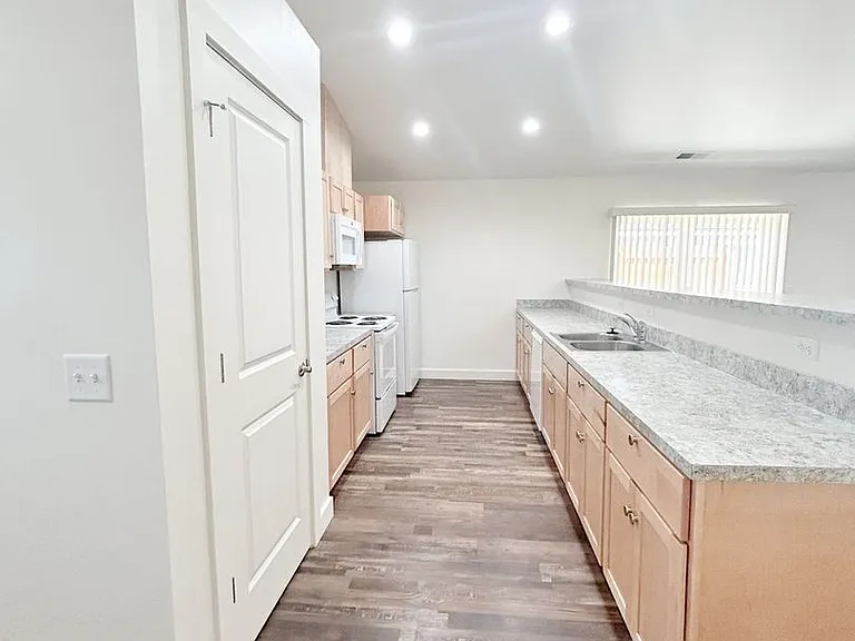 4237 Wyoming St — Photo 5