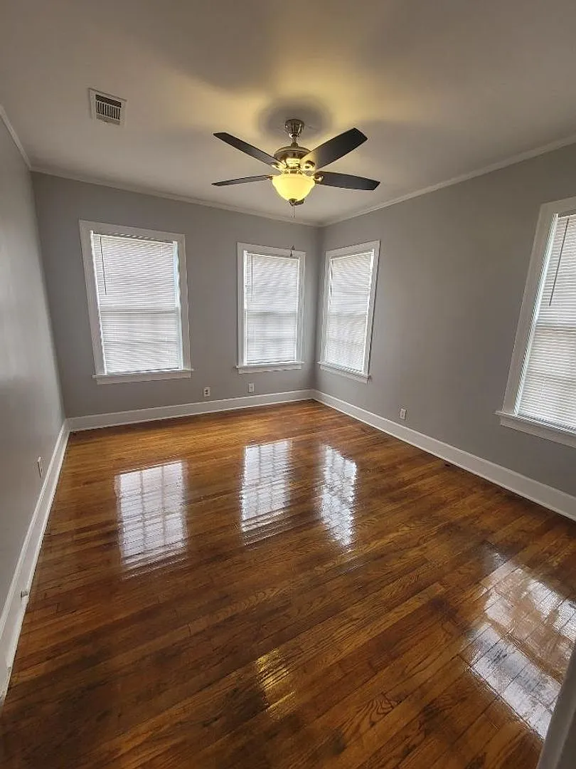 103 E. Robinson Pl — Photo 3