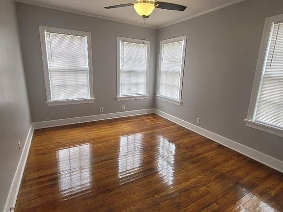 3rd image of 103 E Robinson Pl
