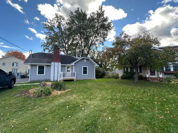7 Oliver Ct, Plattsburgh, NY 12901