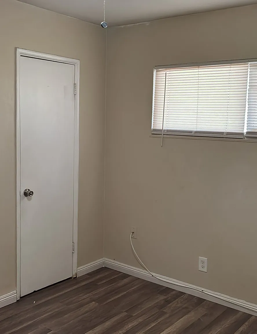 824 Blossom St — Photo 2