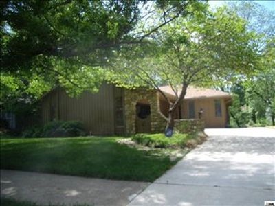 611 SW Morningside Rd, Topeka, KS, 66606