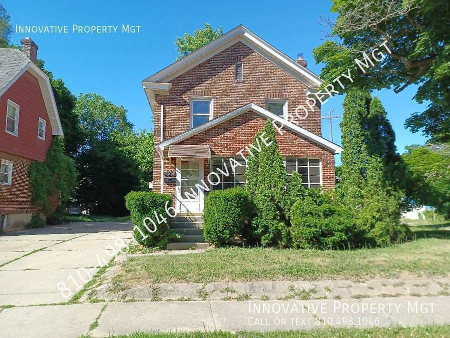 1st image of 829 N Chevrolet Ave
