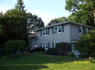 438 Prospect St, Midland Park, NJ 07432