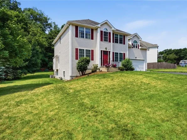 23 Bernon Dr, Lincoln, RI 02865
