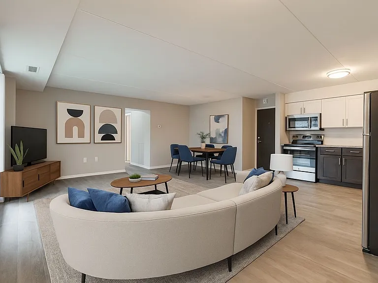 The Revere Apartments — Photo 9