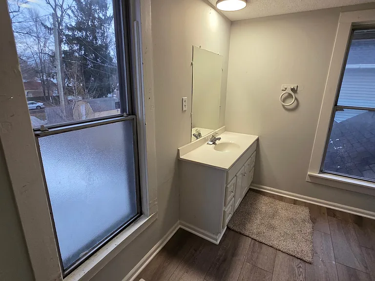 1008 Kenilworth Ave — Photo 14