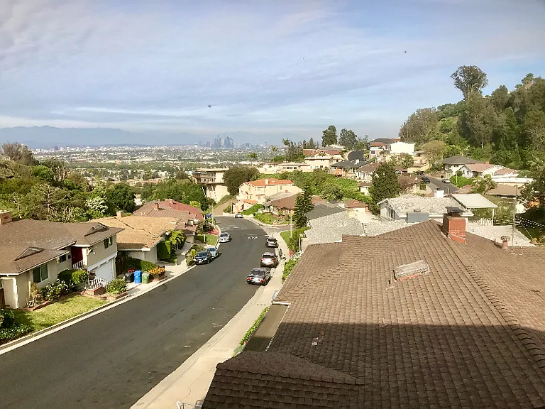 4266 Hillcrest Dr — Photo 19