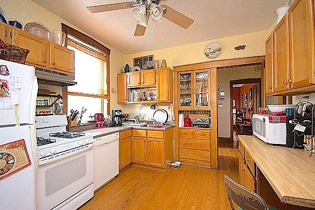 2734 W. Leland Ave — Photo 3