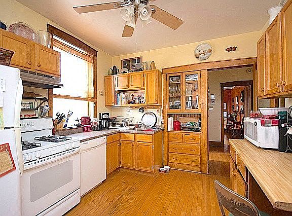 3rd image of 2734 W Leland Ave #2727113
