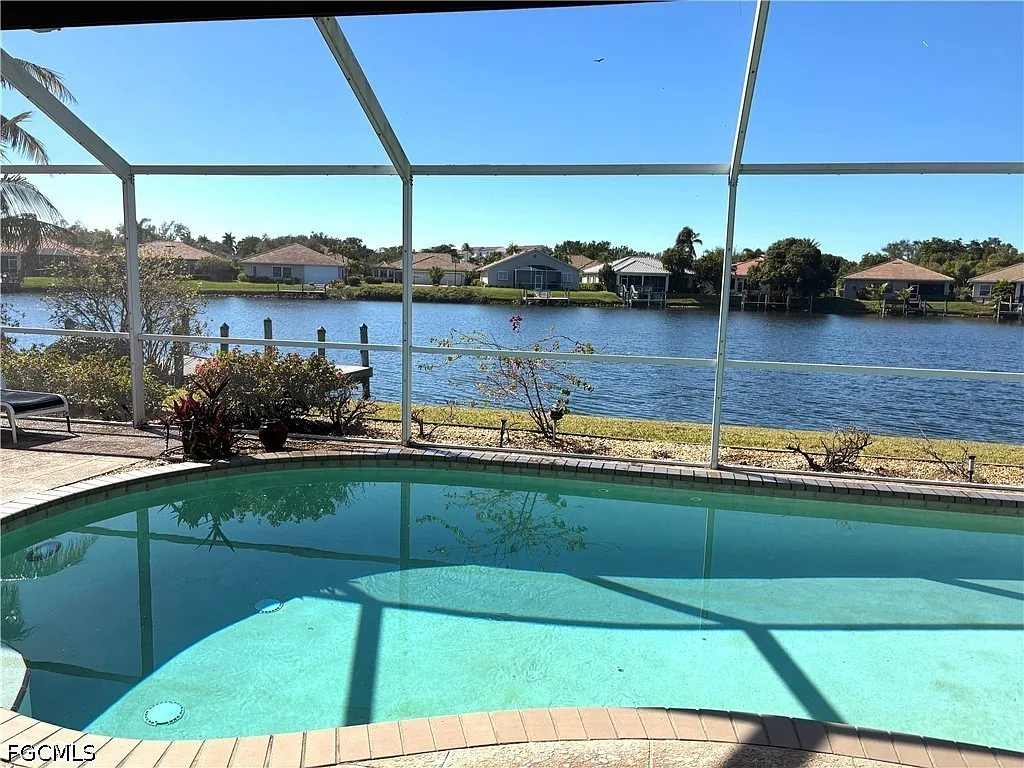 3 bed, 2.5 bath, 2054 sqft, $5,000 — Photo 4