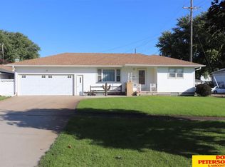204 E Fulton St, Hooper, NE 68031