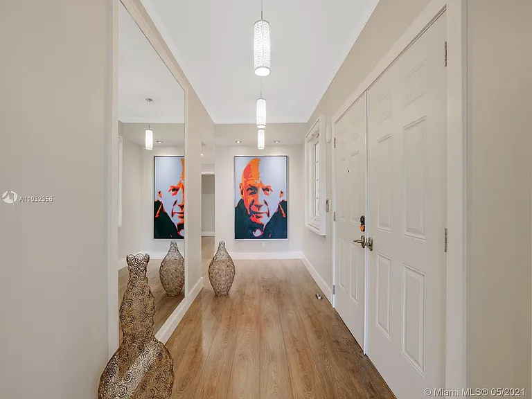 19126 Fisher Island Dr #19126 — Photo 14