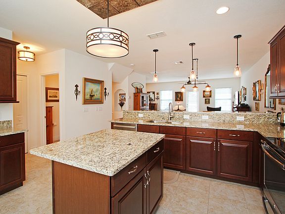 3rd image of 385 Old Farm Ln