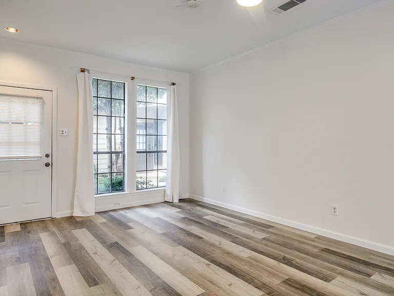 4116 Cole Ave #308 — Photo 2