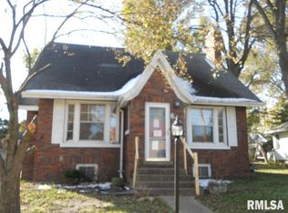 621 E Piper St, Macomb, IL 61455