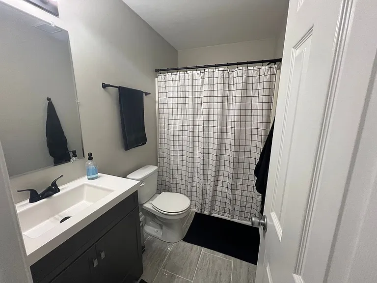 205 Meadowbrook Ln — Photo 8