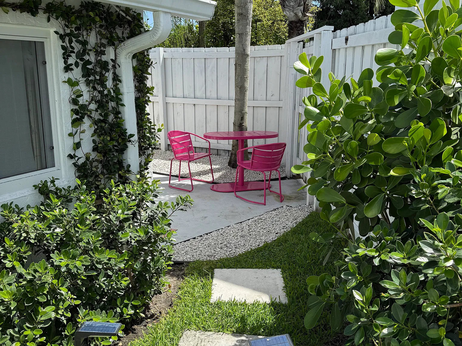 1 bed, 250 sqft, $1,800 — Photo 2