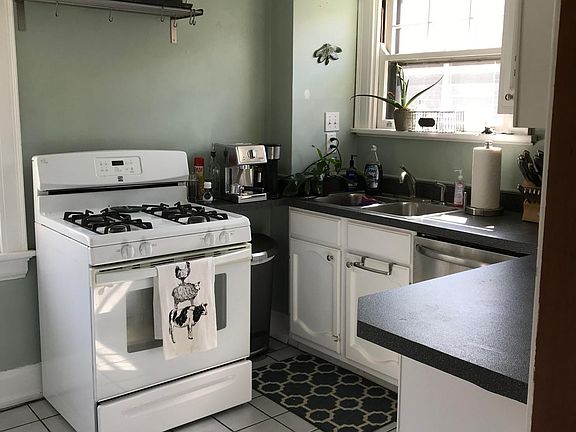 4th image of 3323 Claramont Ave