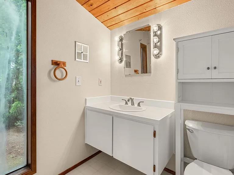 20329 SW Rock Ct — Photo 34