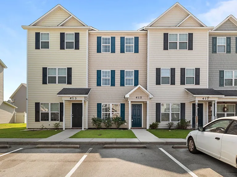 415 Caldwell Loop — Photo 1