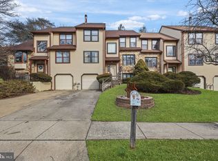 8607 Trumbauer Dr, Glenside, PA 19038