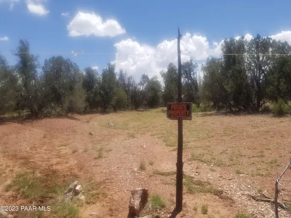 221 W Cathedral Valley Rd #C, Ash Fork, AZ 86320