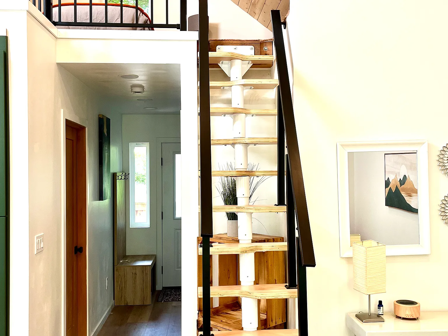 2 bed, 750 sqft, $2,850 — Photo 3