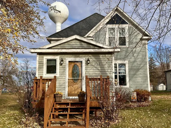 111 4th St S, Grove City, MN 56243