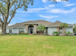 1201 Grey Fox Hollow Dr, Winter Haven, FL 33880