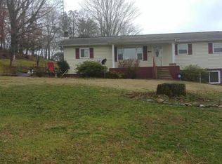 2901 Shipe Rd, Mascot, TN 37806