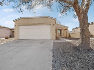 1086 Cactus Dr NE, Rio Rancho, NM 87144