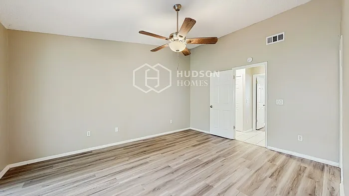7719 Clubhouse Estates Dr — Photo 15