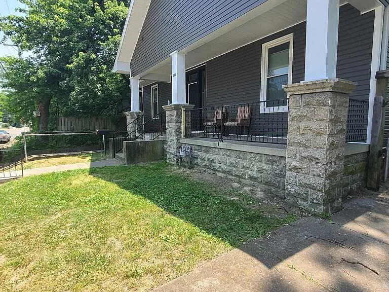 213 Taylor Ave — Photo 4