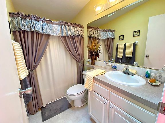 2nd image of 2301 Parkland Dr #247