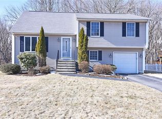 9 Loggers Run, West Warwick, RI 02893