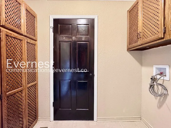 909 W Glendale St — Photo 25