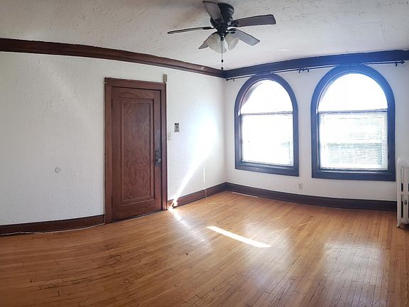 5th image of 3951-55 N Farwell Ave #14837033