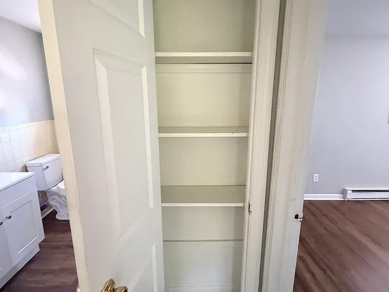 451 Main St #4 — Photo 7