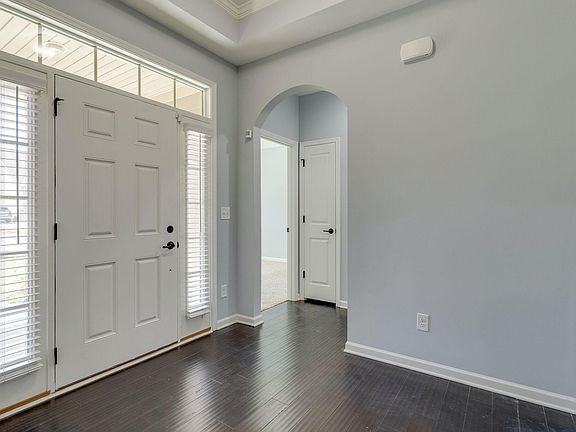 5th image of 419 Goodman Dr