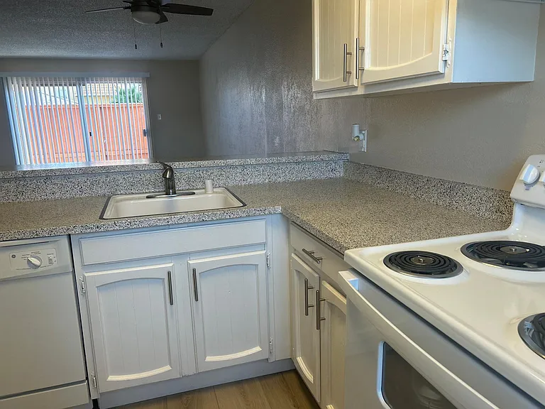 Marconi Vista Townhomes — Photo 11