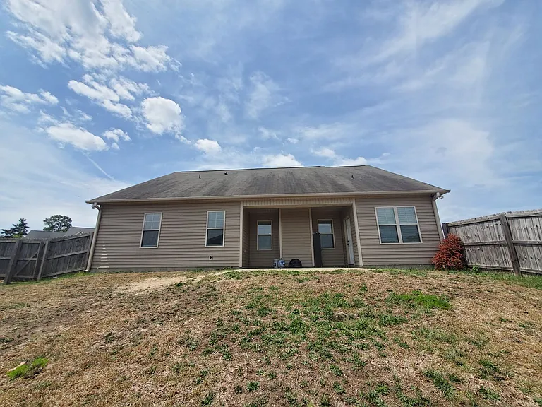 2244 Lakedale Dr — Photo 31