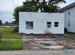 126 S Keyser Ave, Deshler, OH 43516