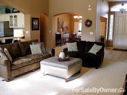 3rd image of 537 Sherwood Ct