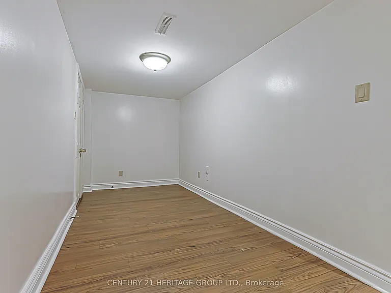 385 Maria Antonia Rd — Photo 16