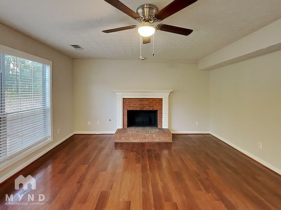 2nd image of 839 Whitehaven Ln