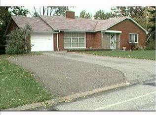 2404 Marbury Rd, Pittsburgh, PA 15221